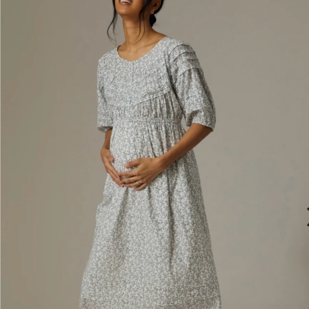 A pea in the pod Viole tired maternity dress - Sz Small